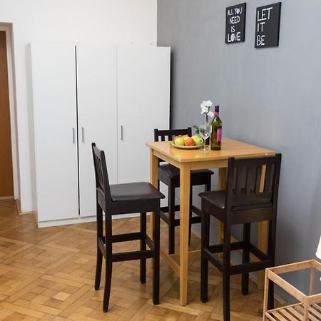 Welcome Apartments On Lublanska 프라하 외부 사진