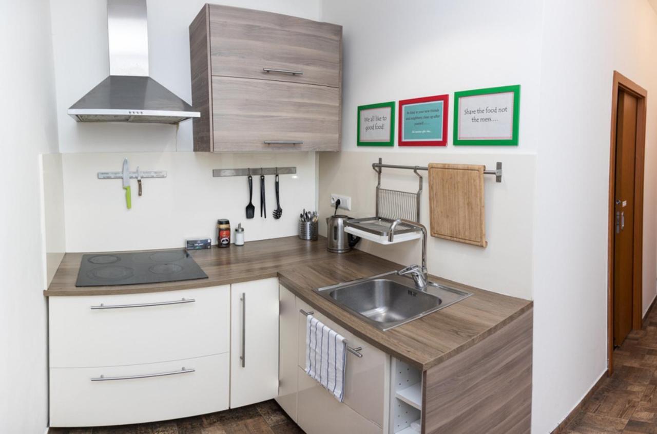 Welcome Apartments On Lublanska 프라하 외부 사진