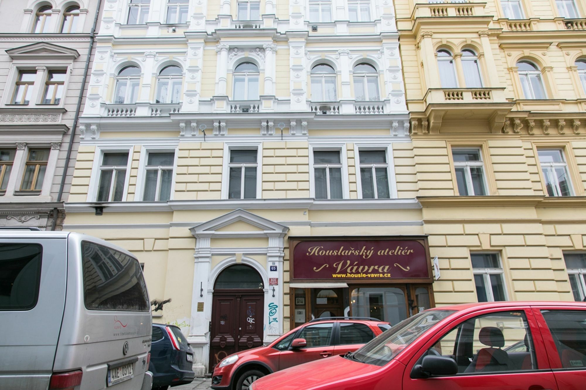 Welcome Apartments On Lublanska 프라하 외부 사진
